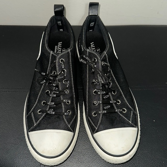Valentino Other - Valentino Garavani VLTN TIMES Giggies sneakers size 44